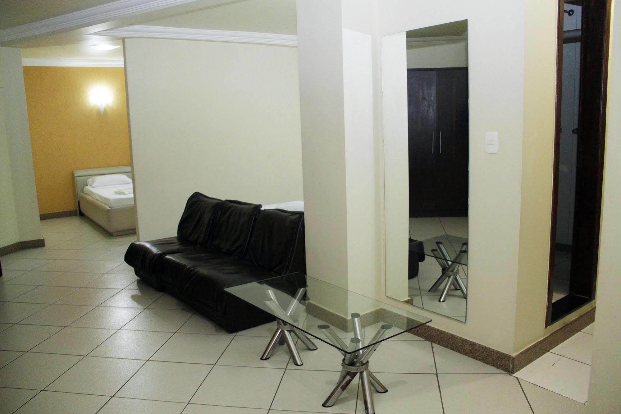 Estoril Hotel 3*